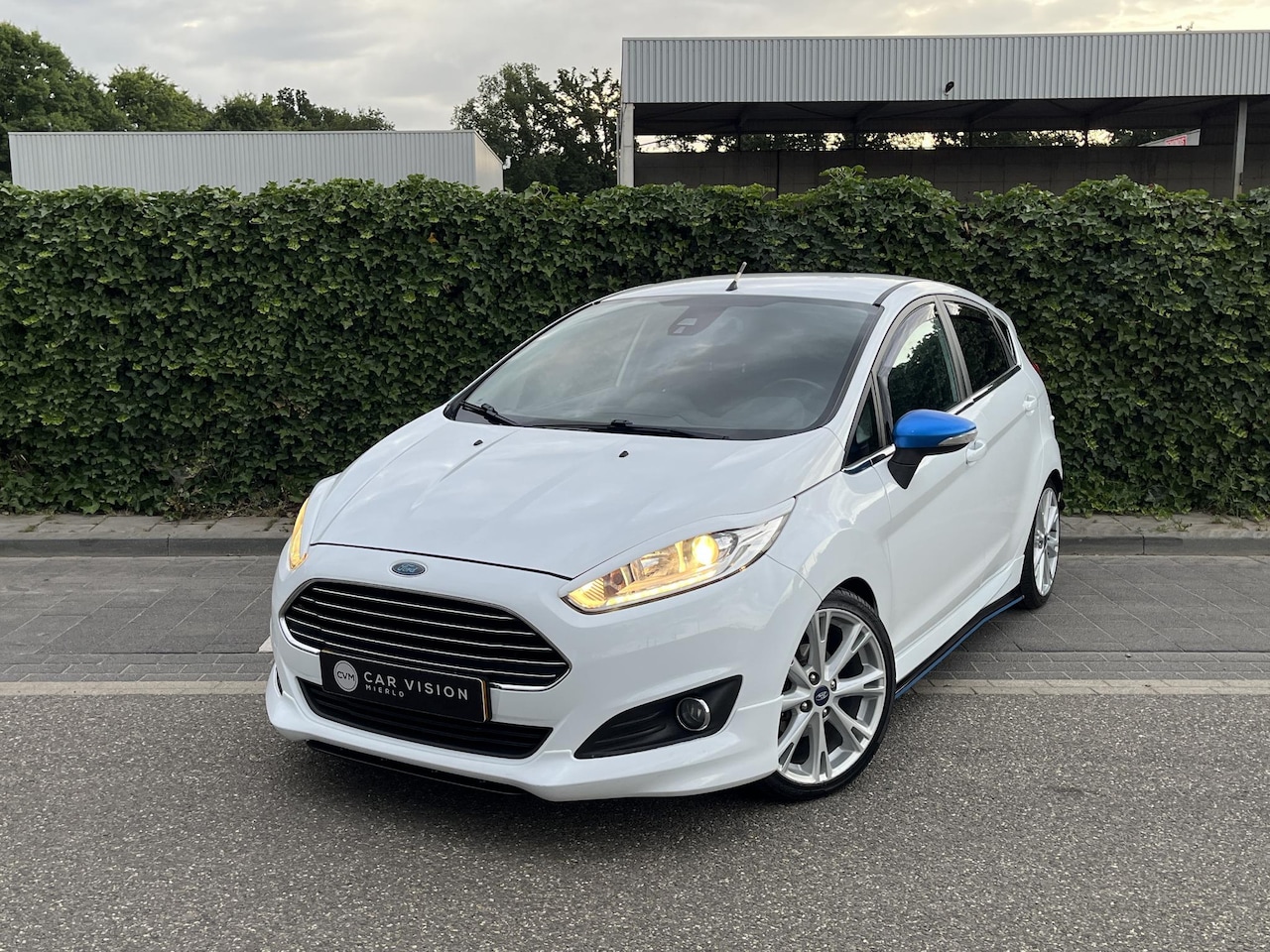 Ford Fiesta - 1.0 EcoBoost Titanium ST-Line * Super onderhouden * Apk 06-2026 - AutoWereld.nl