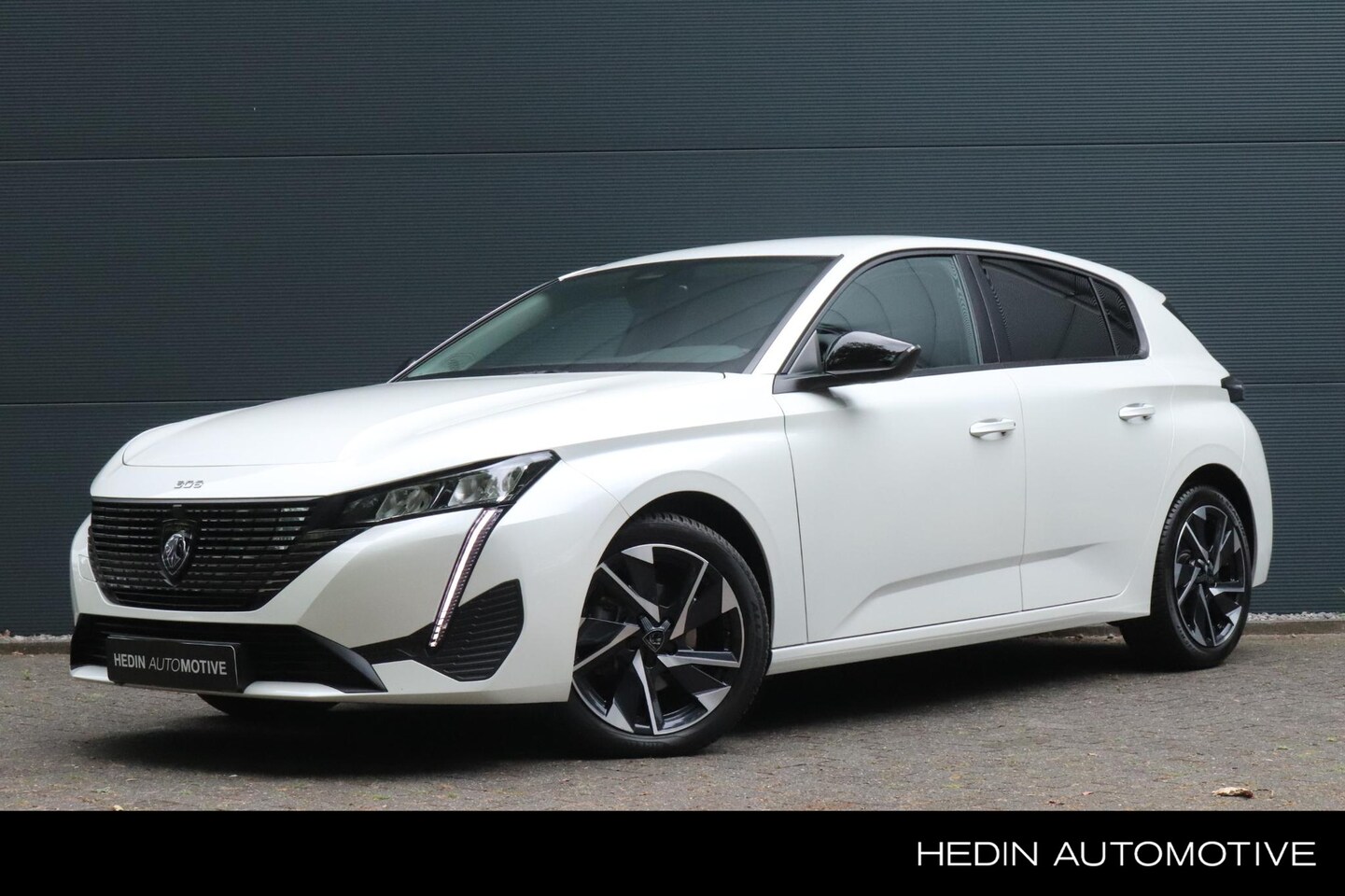 Peugeot 308 - 1.2 PureTech 130 Allure Pack Business | Navigatie | Stoelverwarming | 360 Camera | Adaptie - AutoWereld.nl