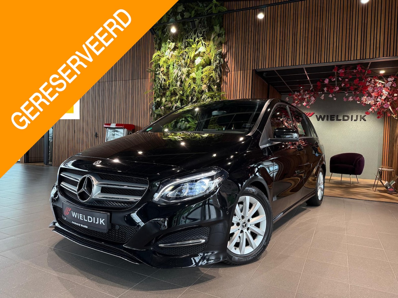 Mercedes-Benz B-klasse - 180 Ambition Sports Tourer Style DCT - AutoWereld.nl