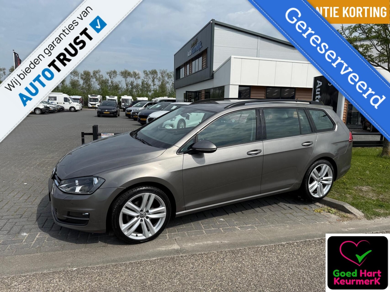 Volkswagen Golf Variant - 1.6 TDI Highline 18 inch,Clima,Trekhaak AUTOMAAT - AutoWereld.nl