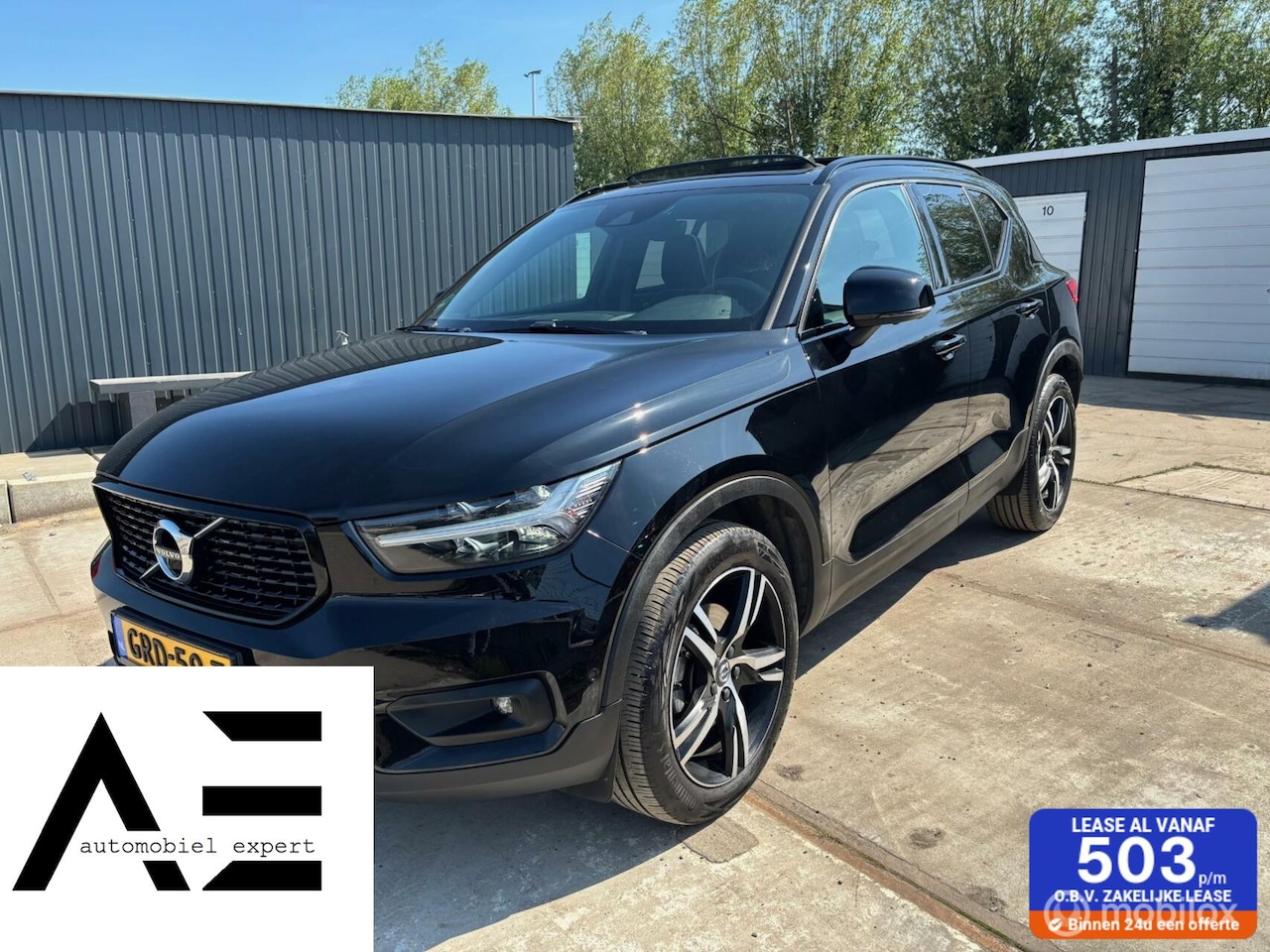Volvo XC40 - 2.0 B4 AWD R-Design/PANO/AUT/CAMERA/VOL OPTIES! - AutoWereld.nl