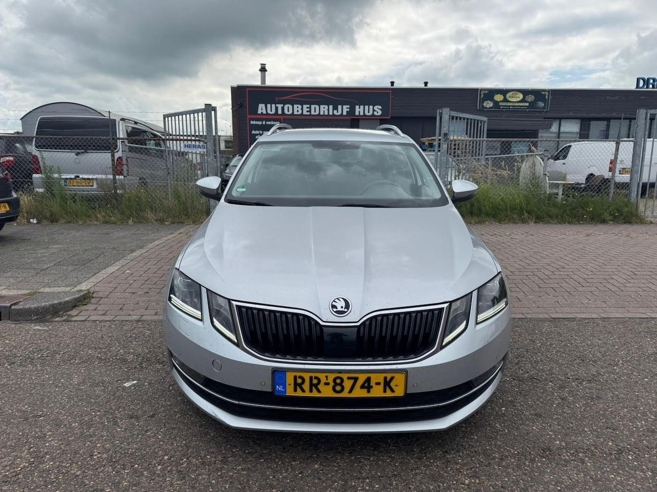Skoda Octavia Combi - 1.6 TDI DSG-AUTOMAAT - AutoWereld.nl