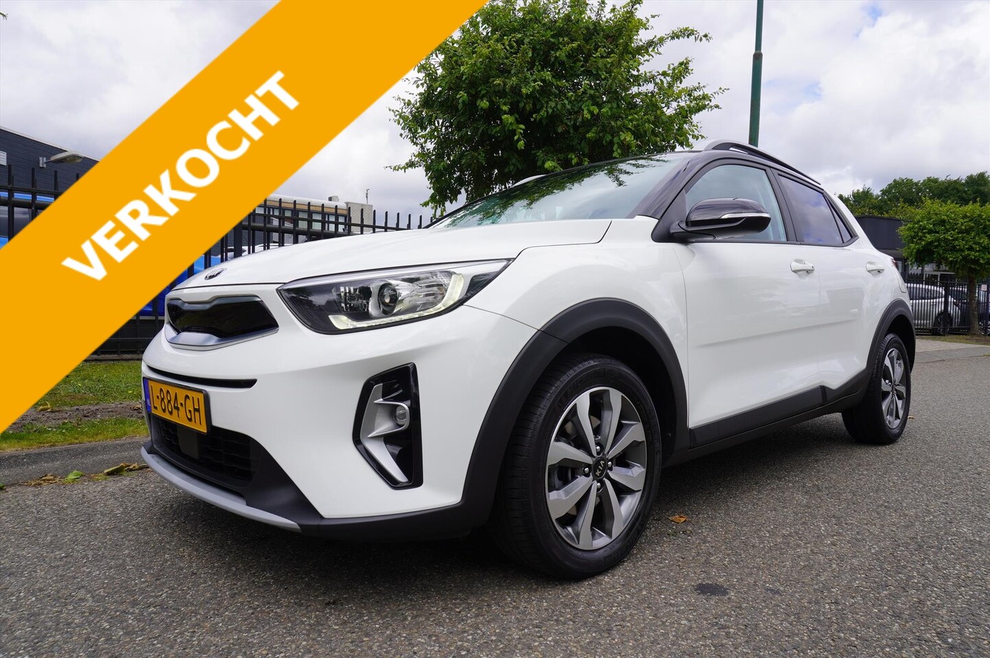 Kia Stonic - 1.0 T-GDi 100pk Dynamic Plus Line Clima Navi - AutoWereld.nl
