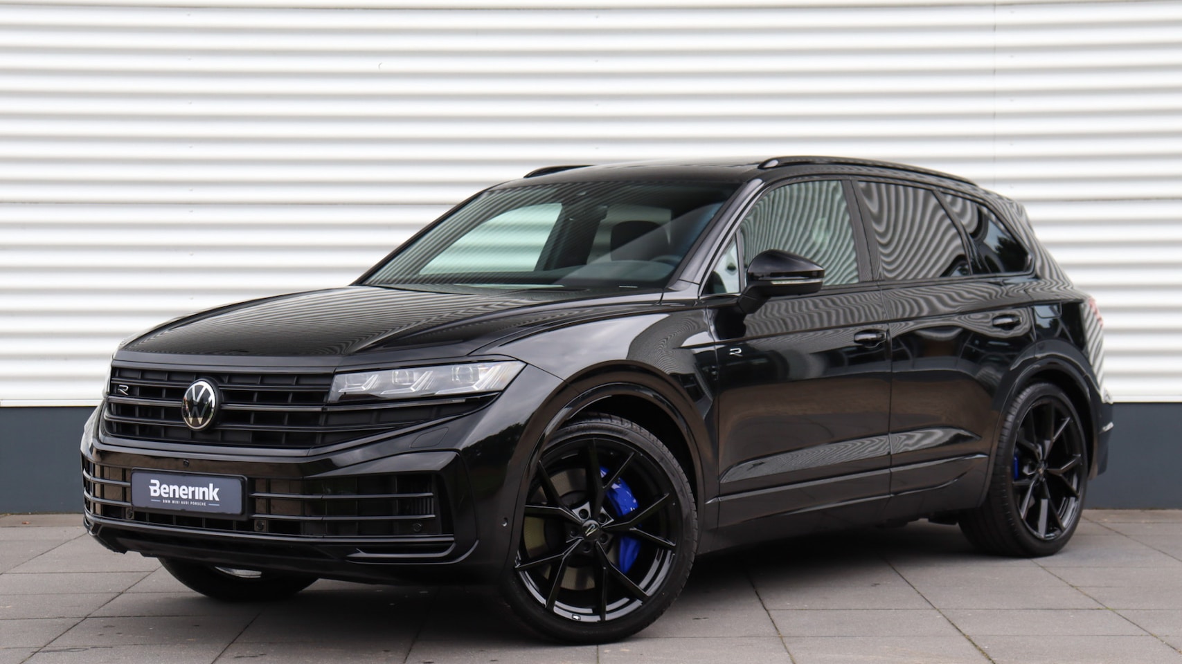 Volkswagen Touareg - 3.0 TSi eHybrid 4MOTION R Edition | Stoelventilatie | Head-up | Panoramadak | Trekhaak - AutoWereld.nl
