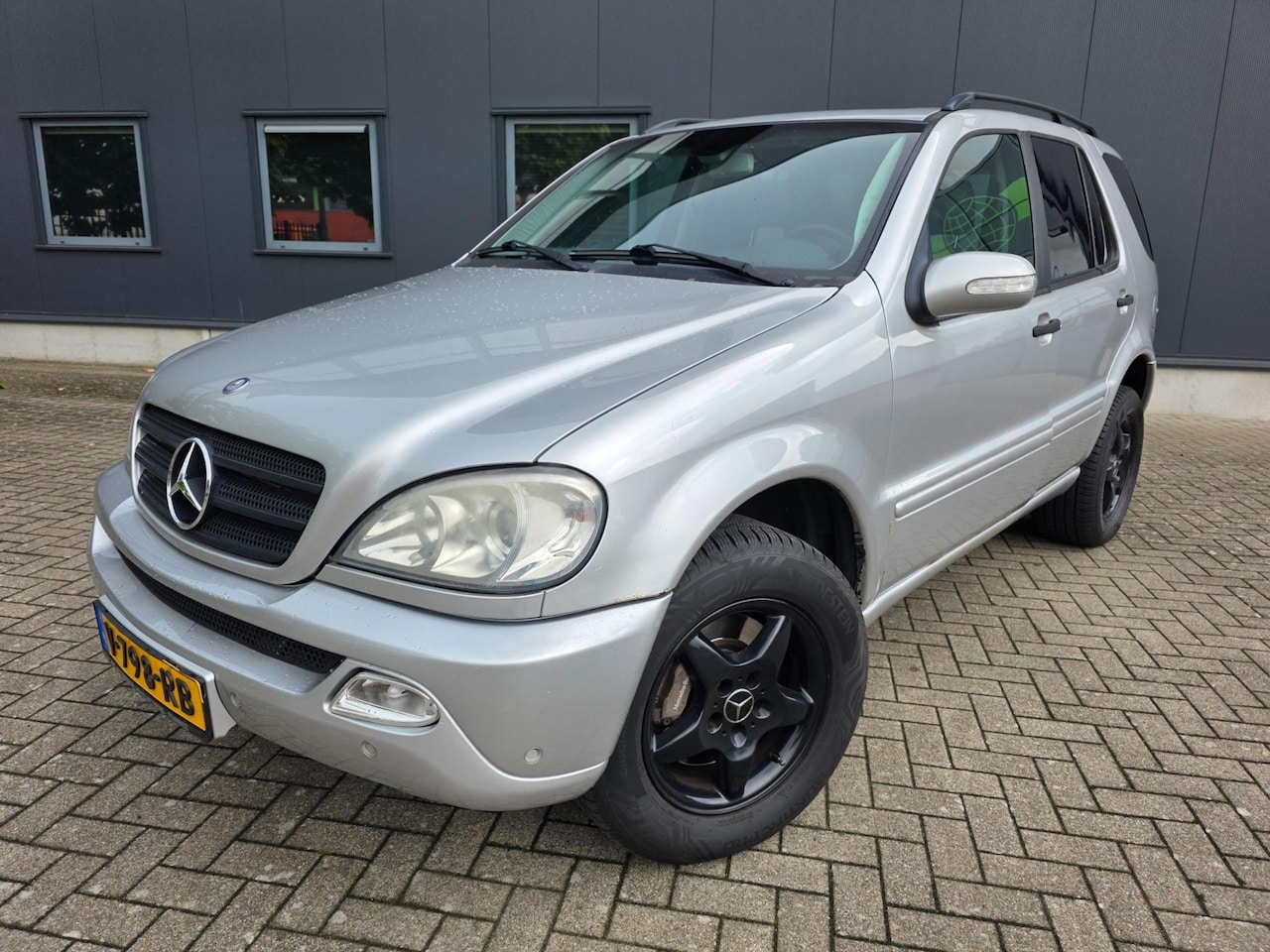 Mercedes-Benz M-klasse - ML 270 CDI ML 270 CDI, netto € 4.350, schuifdak, trekhaak, bijtel vriendelijk! - AutoWereld.nl