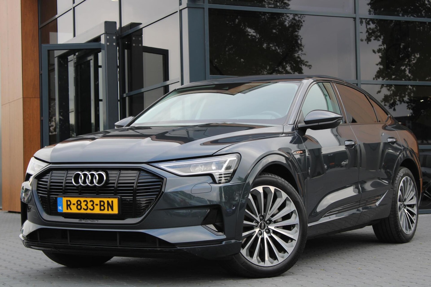 Audi e-tron Sportback - 55 quattro S-Edion 95 kWh | Camera | Memory | Navi - AutoWereld.nl