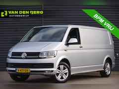 Volkswagen Transporter - 2.0 TDI L2 Highline 3-ZITS, TREKHAAK, CAMERA, CRUISE, AIRCO, CARPLAY, AIRCO, BLUETOOTH, NL