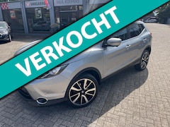 Nissan Qashqai - 1.6 163pk Tekna *1500kg trekgewicht + leder + trekhaak + panodak