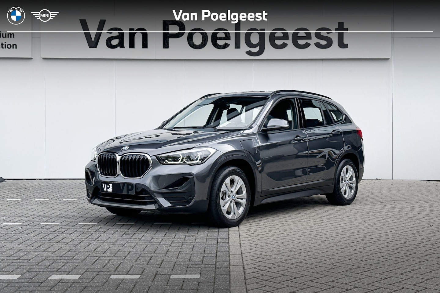 BMW X1 - xDrive25e Head Up | Leder | Navigatie Plus | Summer Sale 20 - AutoWereld.nl