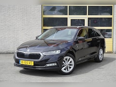Skoda Octavia Combi - 1.0 e-TSI Automaat Business Edition BJ2021 Lmv 17" | Led | Pdc | Navi | Dynamische knipper