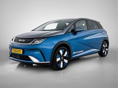 BYD Dolphin - Design 60.4 kWh | Panorama Dak | 17" LMV | 360* camera | 3-Fase |