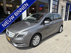 Mercedes-Benz B-klasse - 180 Ambition ZIE TEKST/ NAVI/AIRCO/CRUISE