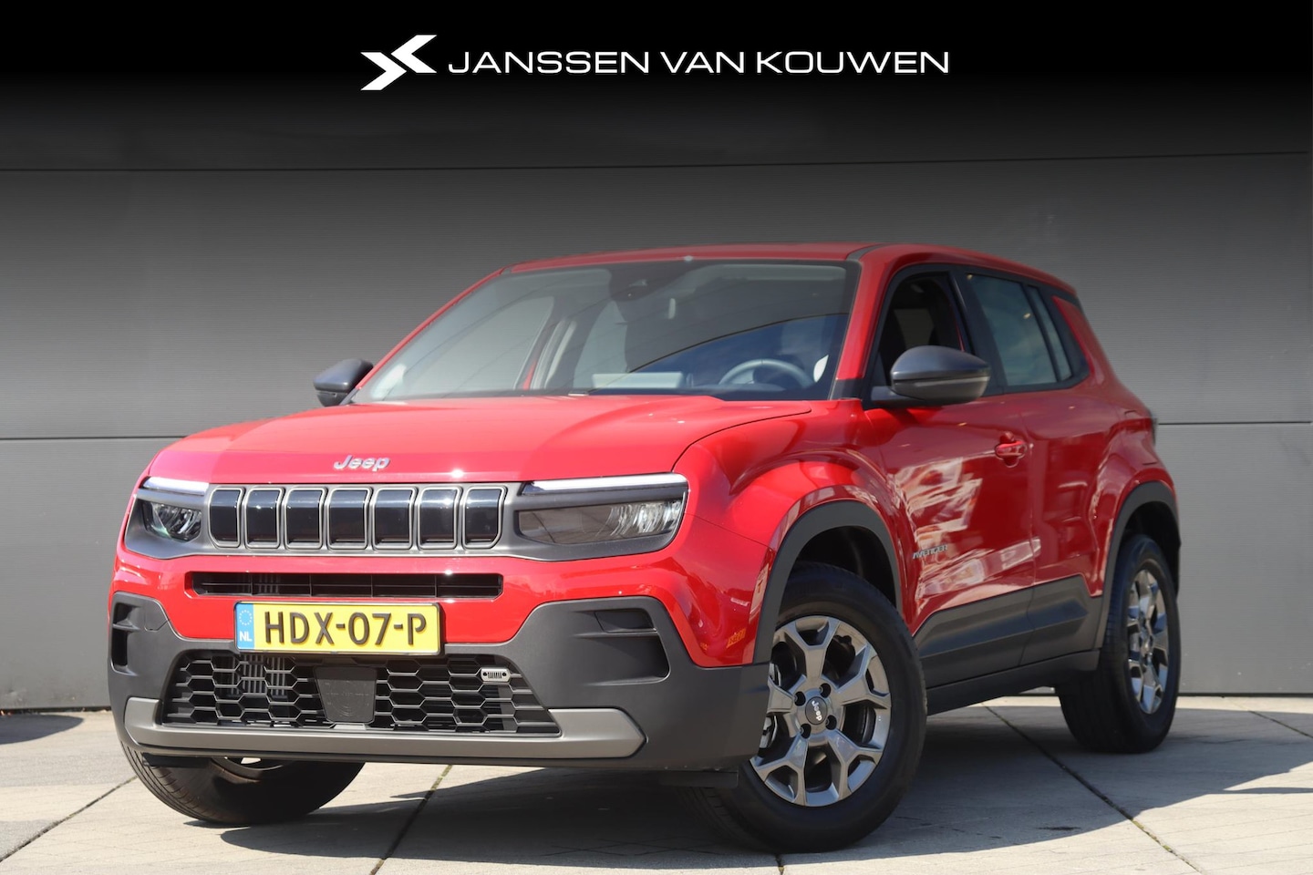 Jeep Avenger - 1.2 Longitude Apple CarPlay Parkeersensoren Cruise Control - AutoWereld.nl