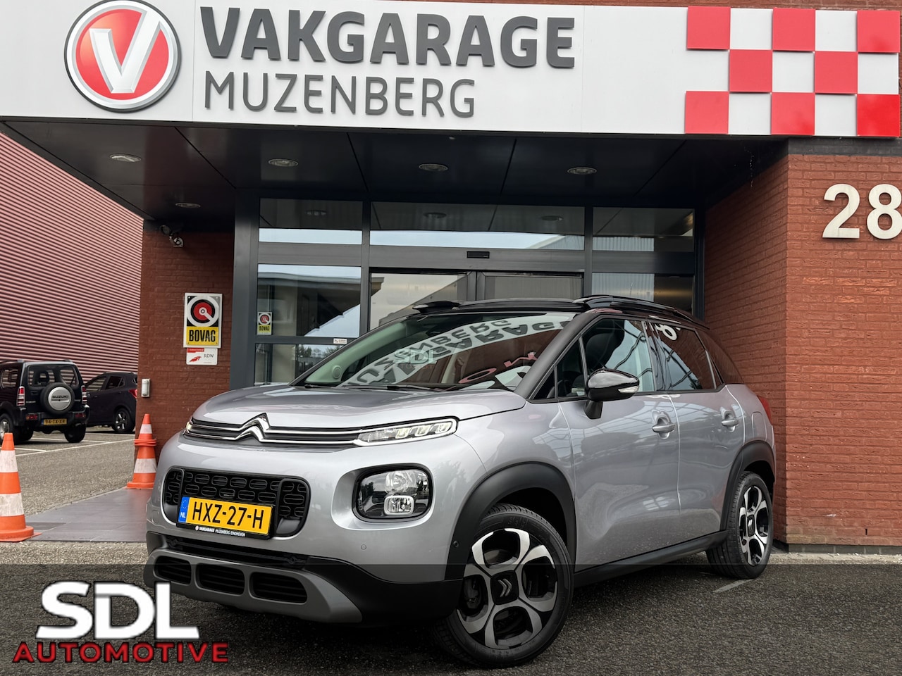Citroën C3 Aircross - 1.2 PureTech Shine // CRUISE // NAVI + CARPLAY // LEDER // PANO/SCHUIFKANTELDAK // CLIMA / - AutoWereld.nl