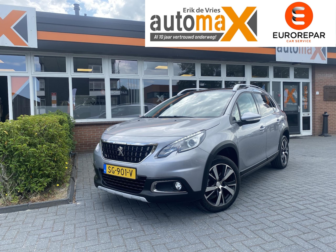 Peugeot 2008 - 1.2 Allure |Dealer Onderhouden!|Navi!| - AutoWereld.nl