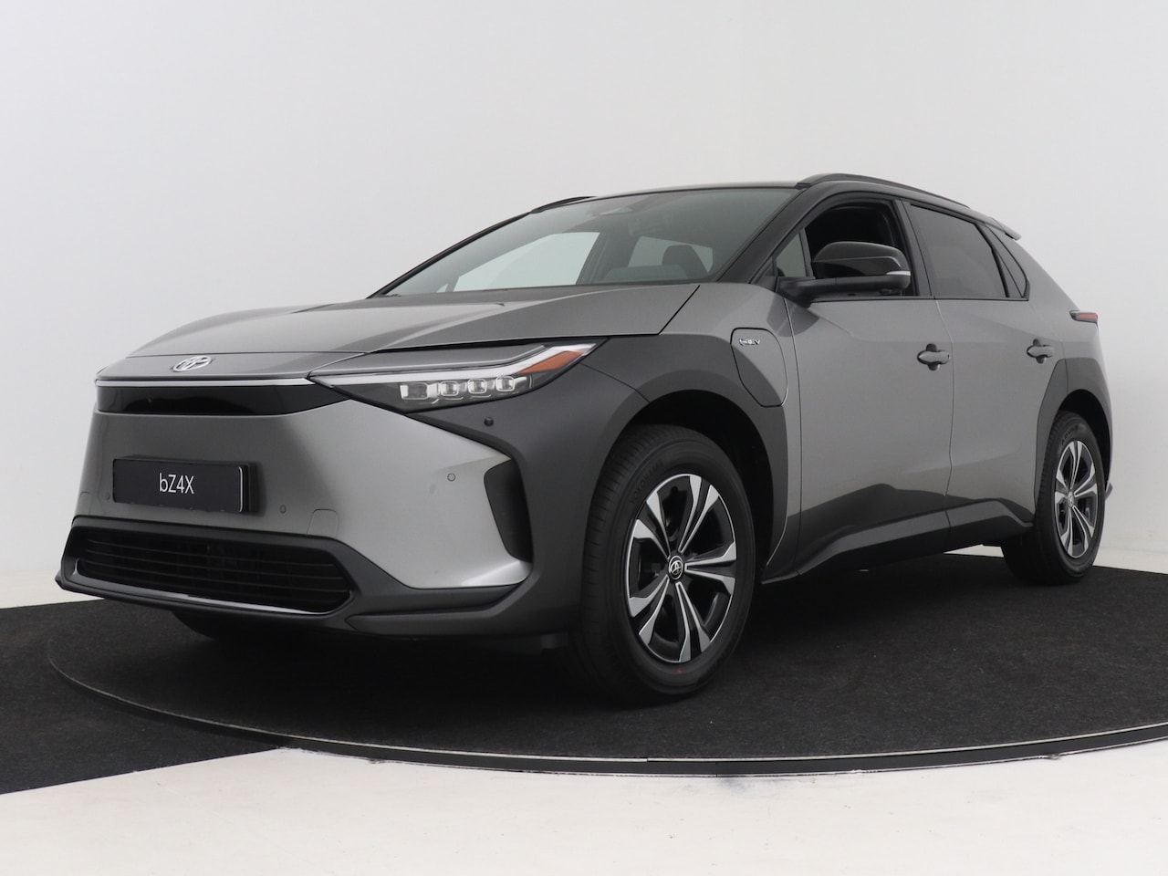 Toyota bZ4X - Dynamic 71 kWh Bi-Tone + Panoramisch dak ACTIEPRIJS NU OF NOOIT - AutoWereld.nl