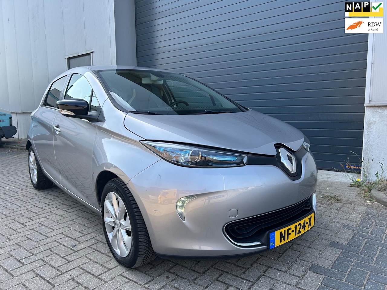 Renault Zoe - R240 Intens 22 kWh NAVI LEDER NAP - AutoWereld.nl