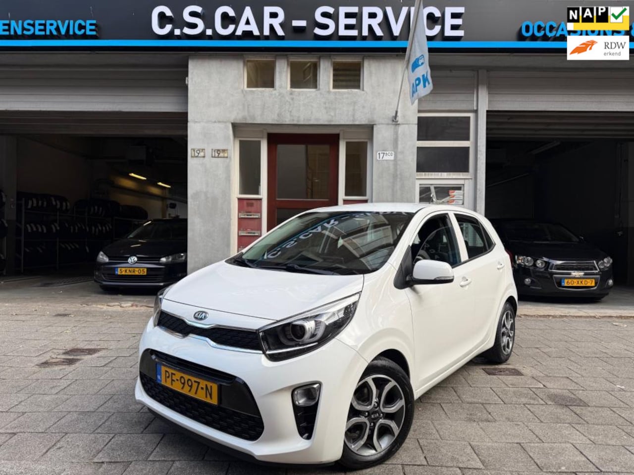 Kia Picanto - 1.0 CVVT First Edition Airco | Camera | Navi | NAP - AutoWereld.nl
