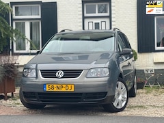 Volkswagen Touran - 1.6-16V FSI Trendline|Cruise|Clima|Nieuwe distributieketting|