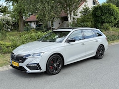 Skoda Octavia Combi - 2.0 TSI RS245 Pano•Trekhaak•Nardo