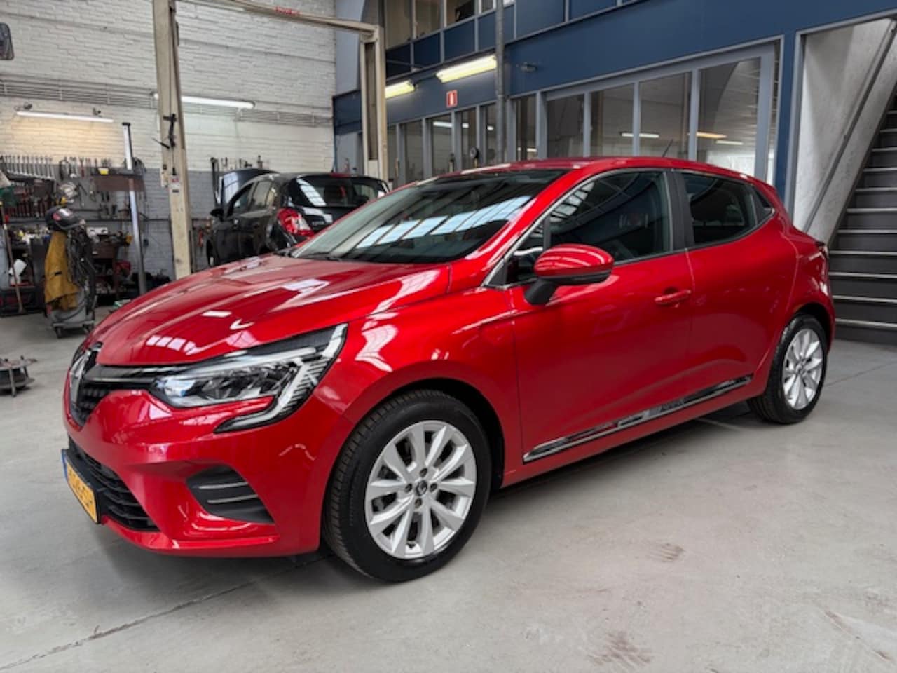 Renault Clio - 1.3 TCe 130pk EDC GPF Intens | Automaat | Apple carplay / Android auto | Climate control | - AutoWereld.nl