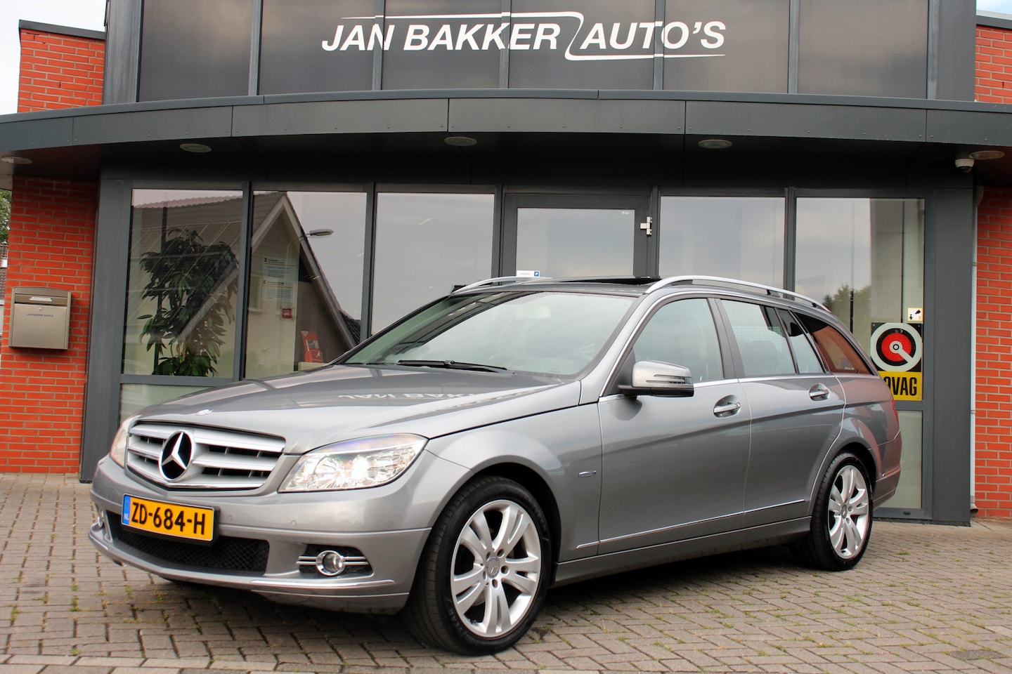 Mercedes-Benz C-klasse Estate - 180 CGI BlueEFFICIENCY Business Class Avantgarde ✅ Schuif-kanteldak ✅ half leder ✅ stoelve - AutoWereld.nl