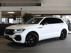 Volkswagen Touareg - 3.0 TSI eHybrid 4MOTION R 462PK Pano Luchtvering 360Cam Leder