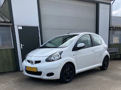 Toyota Aygo - 1.0-12V Comfort Navigator