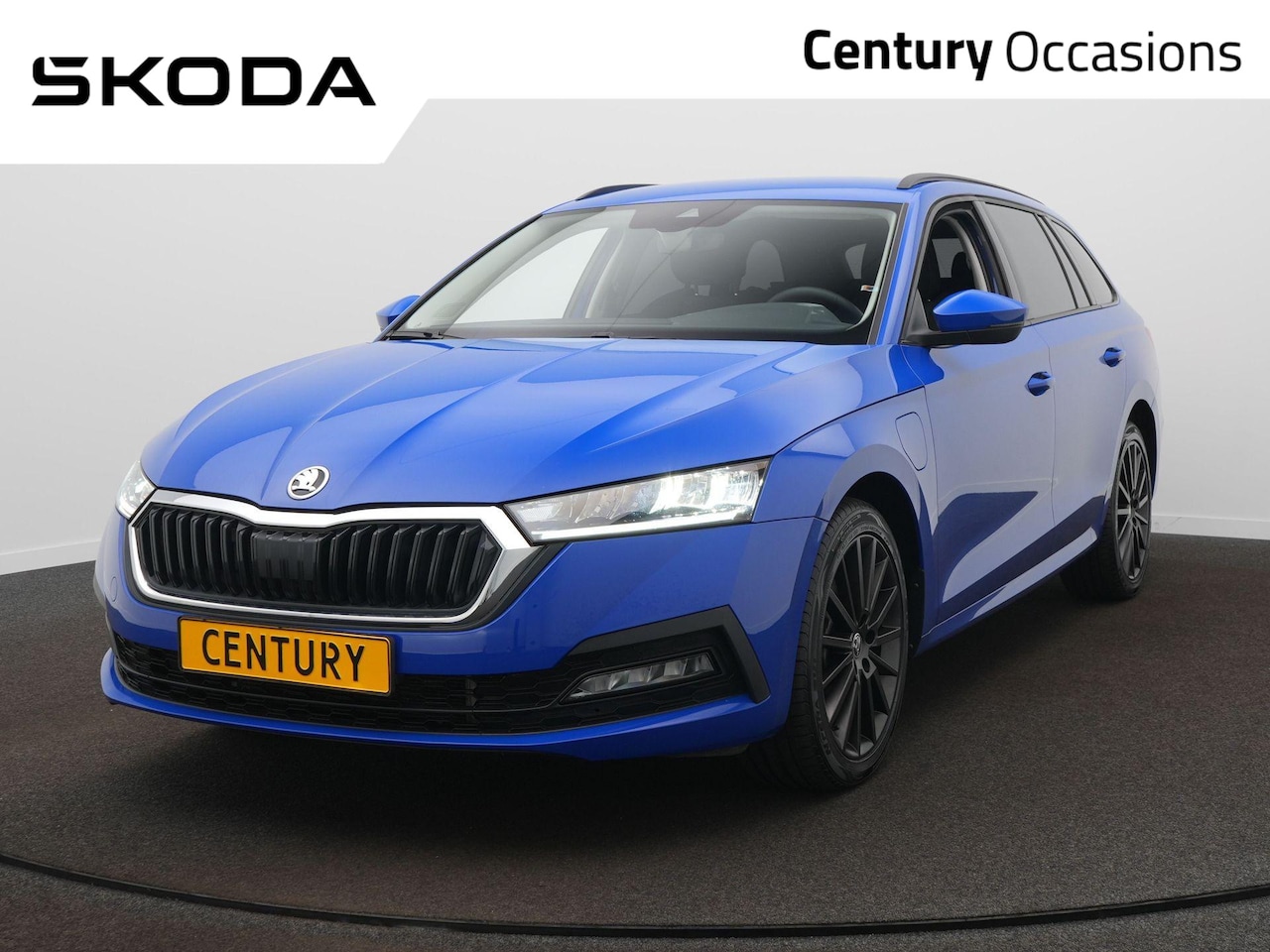 Skoda Octavia Combi - 1.4 TSI iV PHEV Business Edition / 18 Inch / Virtual / Climate / Cruise - AutoWereld.nl