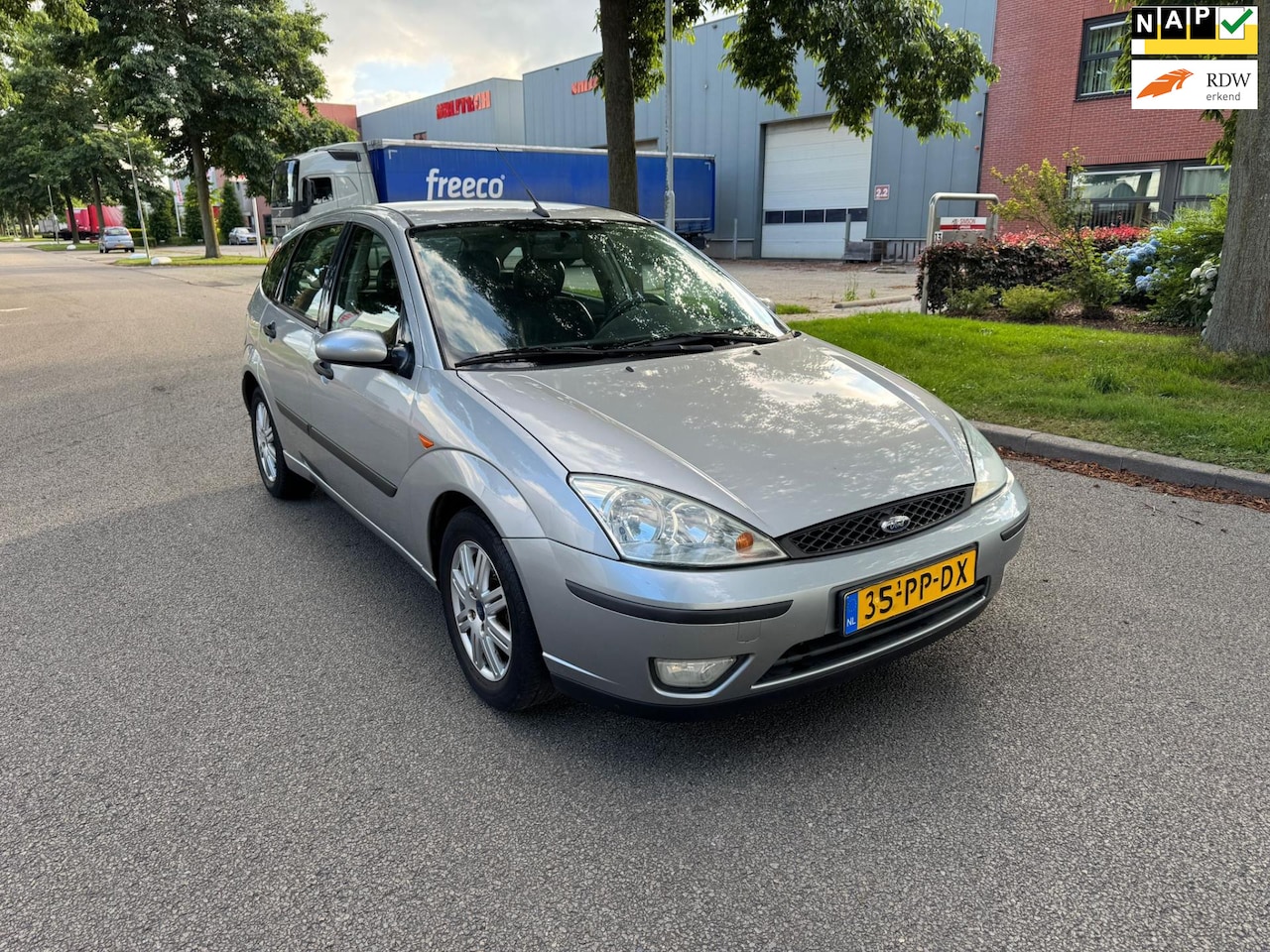 Ford Focus - 1.6-16V Futura clima 5 drs - AutoWereld.nl