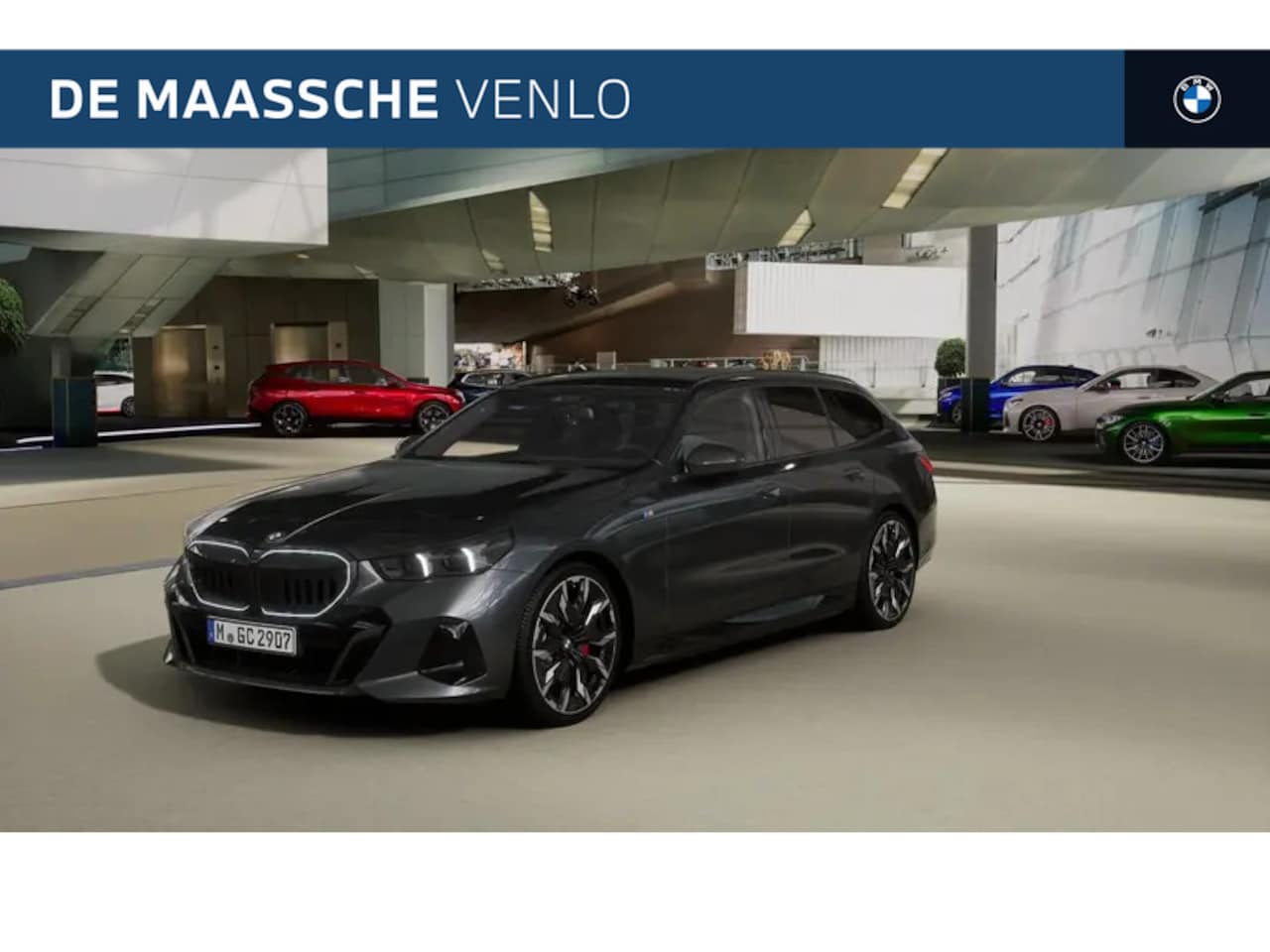 BMW 5-serie Touring - 550e xDrive M Sport Automaat / Panoramadak / Trekhaak / Bowers & Wilkins / Adaptief M Onde - AutoWereld.nl