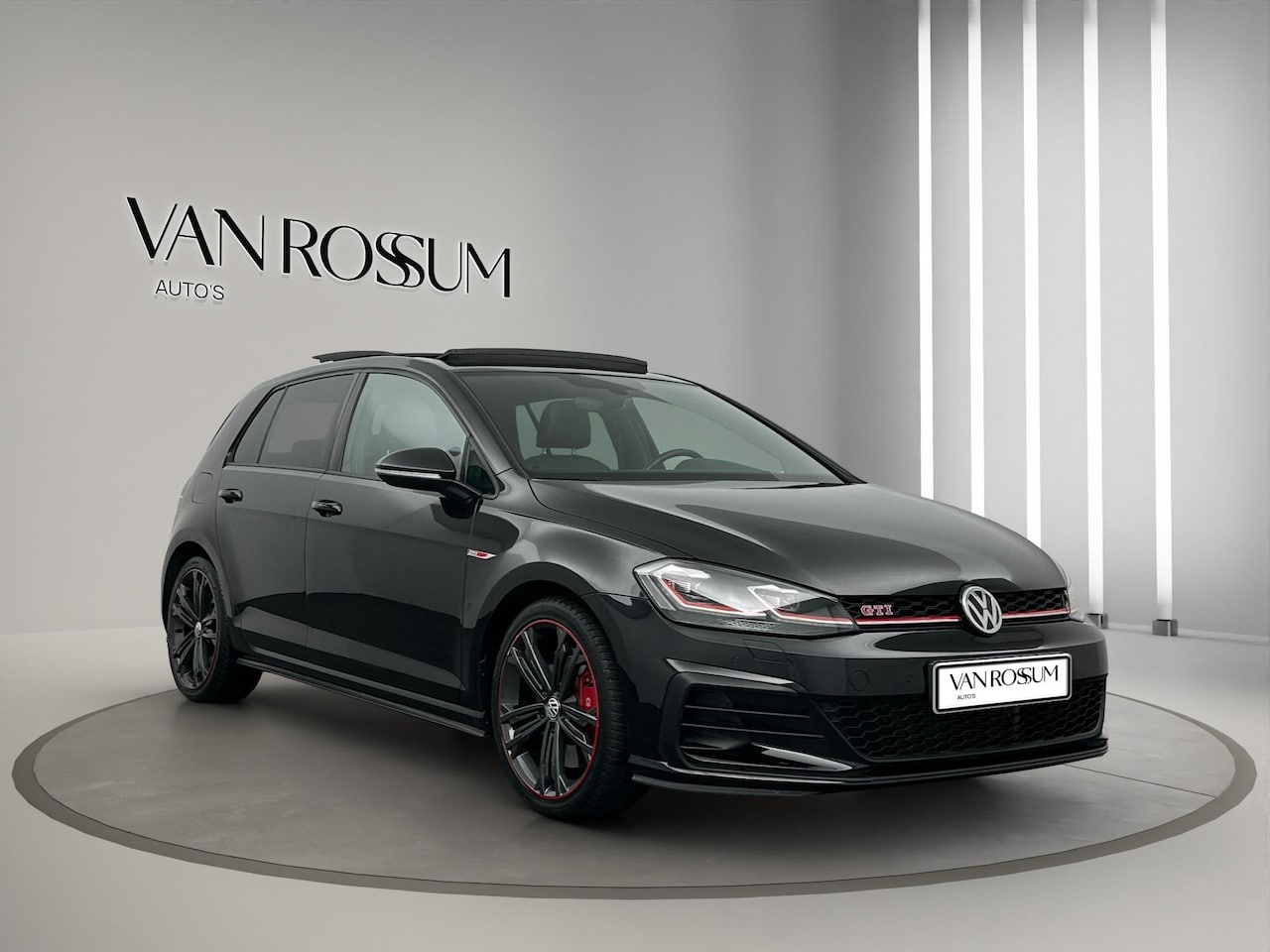 Volkswagen Golf - 2.0 TSI GTI Performance Pano Leder ACC Keyless - AutoWereld.nl