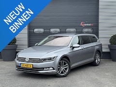 Volkswagen Passat Variant - 2.0 TDI Highline Business R | Navigatie | Camera | DAB | Trekhaak |