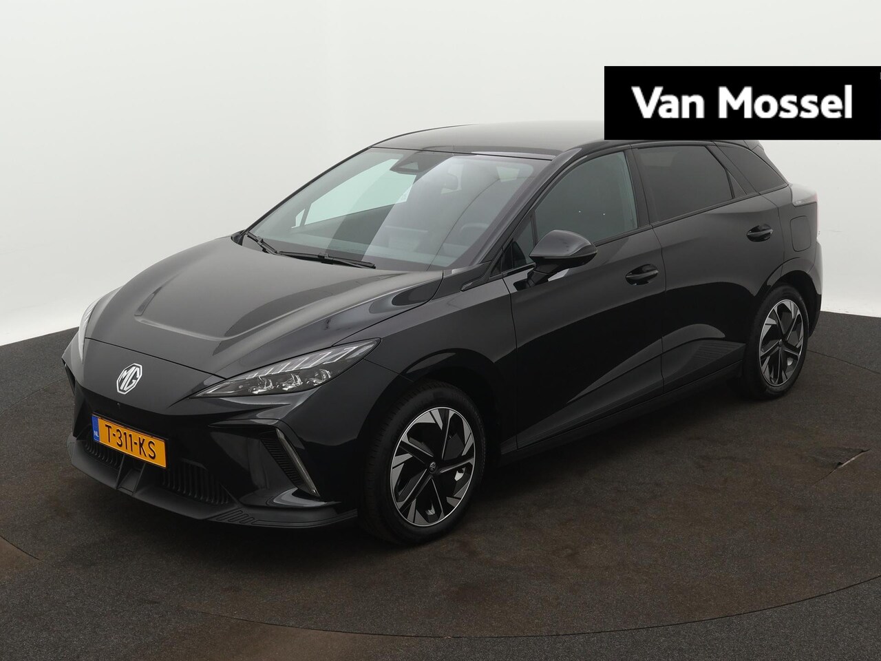 MG MG4 Electric - Luxury Long Range 64 kWh | Navi | Apple CarPlay | 360 Camera | Stoel-/stuurverwarming | Le - AutoWereld.nl