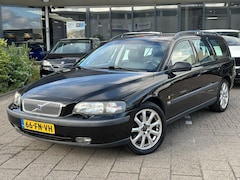 Volvo V70 - 2.4 T Geartr. C.L