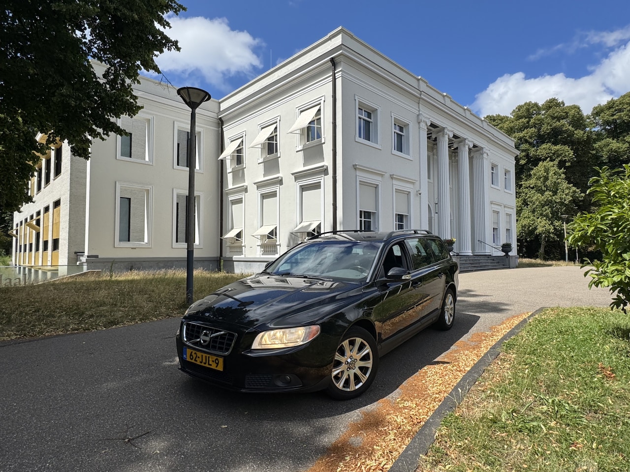 Volvo V70 - 2.4D 5 CIL,AUT, LEDER, NAVIGATIE, Limited Edition - AutoWereld.nl