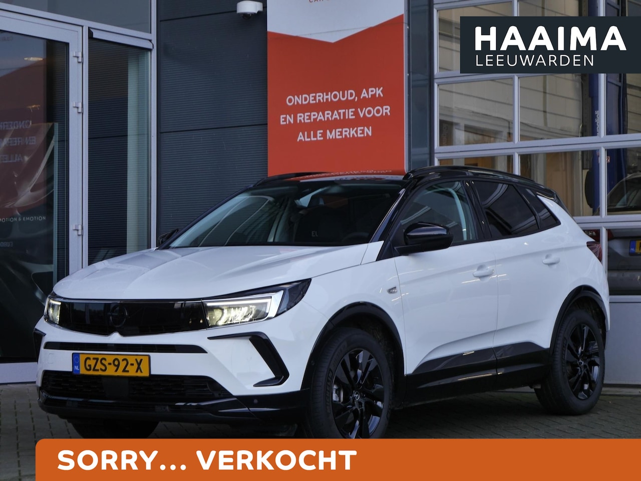 Opel Grandland - 1.2 Turbo GS Black Pack | Automaat | Stoel en stuurverwarming | Navigatie | Achteruitrijca - AutoWereld.nl