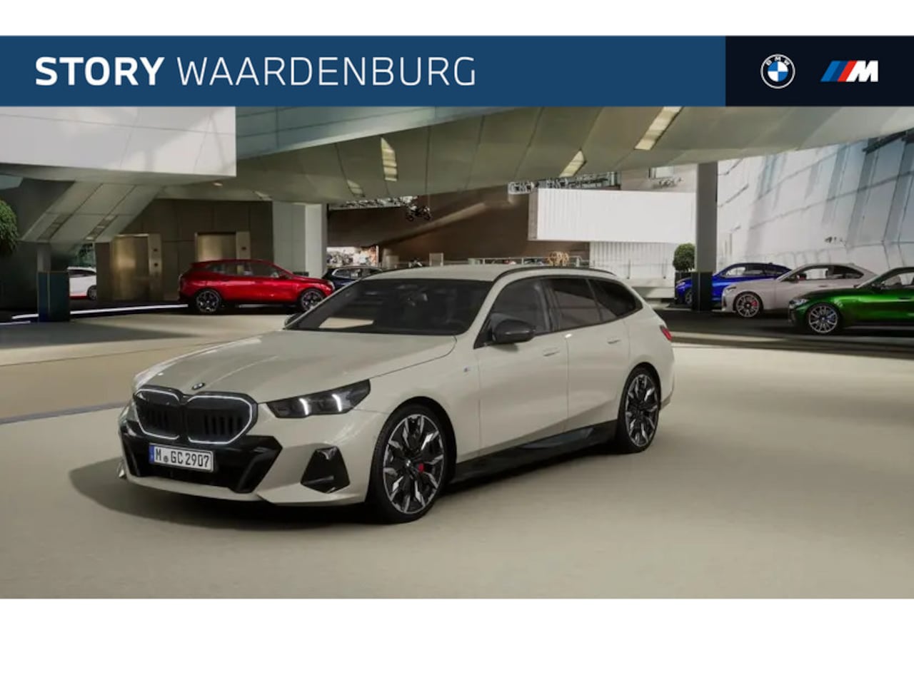 BMW 5-serie Touring - 550e xDrive M Sport Automaat / Panoramadak / Trekhaak / Bowers & Wilkins / M Multifunction - AutoWereld.nl