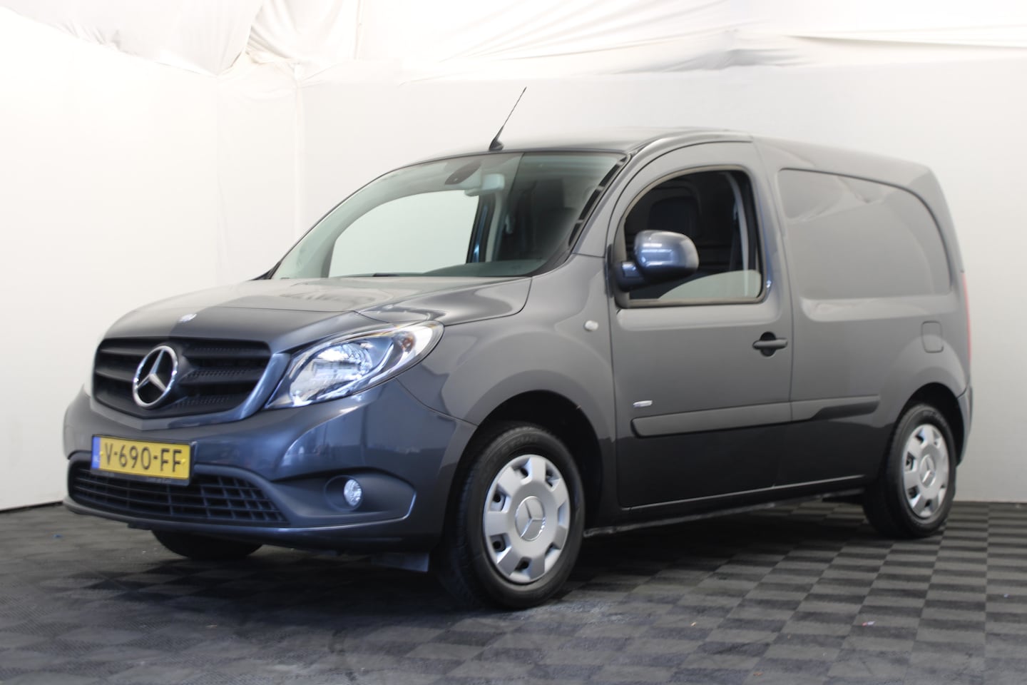 Mercedes-Benz Citan - 108 CDI BlueEFFICIENCY |Camera|Navi|Trekhaak| - AutoWereld.nl