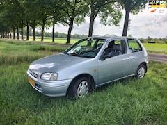 Toyota Starlet - 1.3-16V GLi Automaat incl.Nieuwe Apk in mooie en goede staat inruil mogelijk