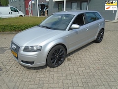 Audi A3 Sportback - 1.6 FSI Attraction Nieuwe Apk