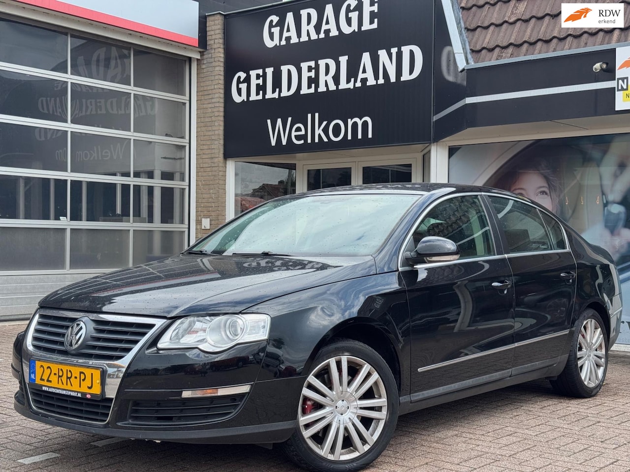 Volkswagen Passat - 2.0 FSI Comfortline Cruise | Climate | Pdc | Iso - AutoWereld.nl