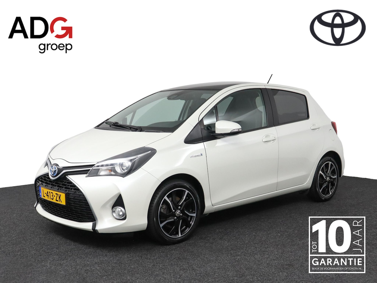 Toyota Yaris - 1.5 Hybrid Volcano Edition | Trekhaak | Panoramadak | Parkeersensoren - AutoWereld.nl
