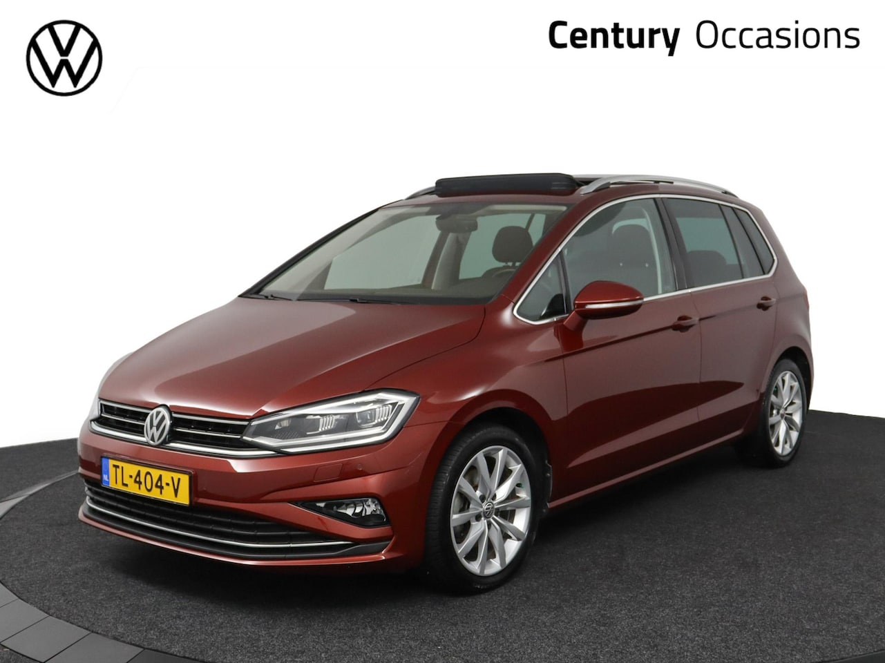 Volkswagen Golf Sportsvan - 1.5 TSI 130Pk Automaat Highline Edition / Pano-Dak / Clima - AutoWereld.nl