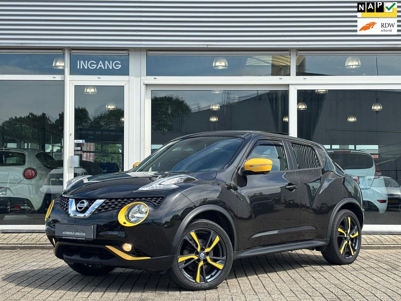 Nissan Juke - 1.6 DIG-T Sport / Automaat / 360 ca / Pano / Navi. - AutoWereld.nl