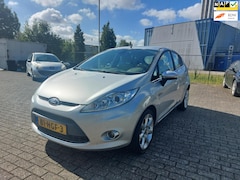 Ford Fiesta - 1.25 Ghia 5 Deurs / Climate / Lm Velgen