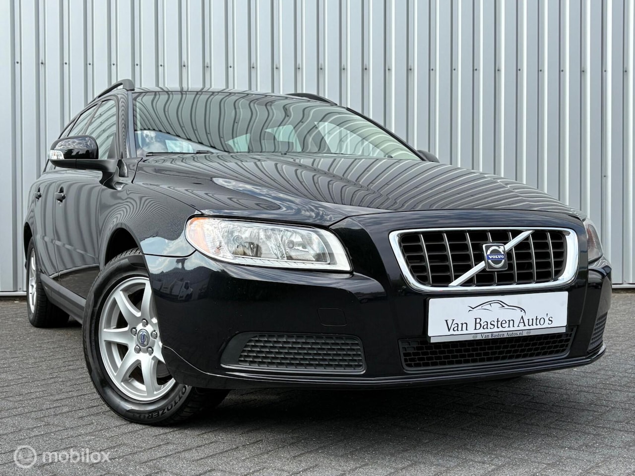 Volvo V70 - 2.5T Kinetic | 200pk | Trekhaak | Youngtimer | 08 | Clima | Cruise | Volledige historie | - AutoWereld.nl