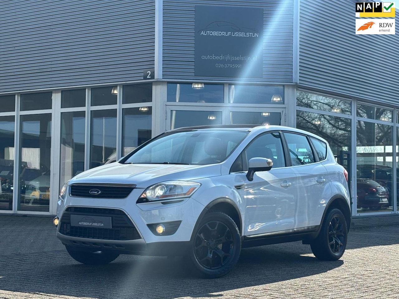 Ford Kuga - 2.5 20V Automaat / Panoramadak / Navi / Cruise - AutoWereld.nl