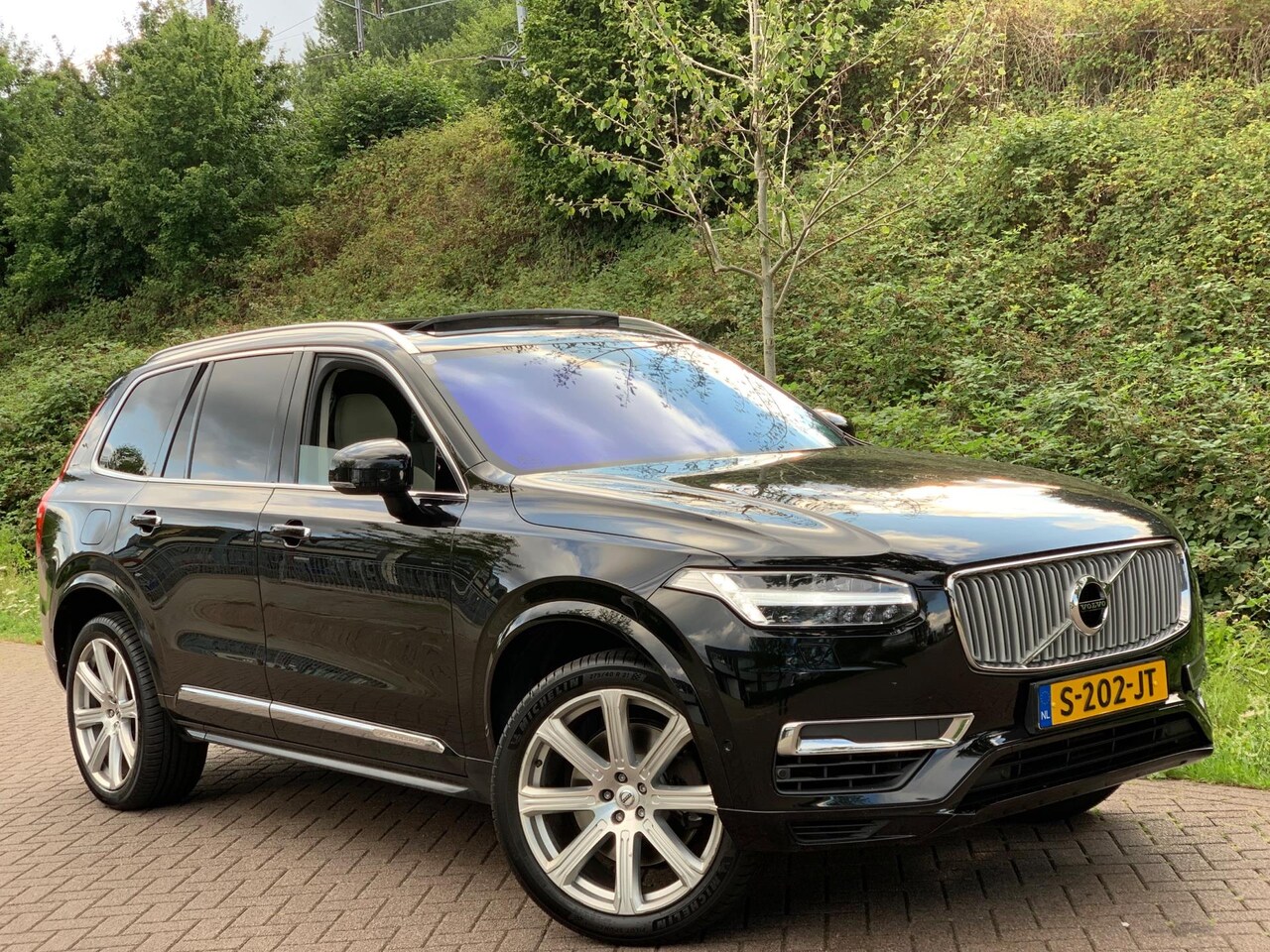 Volvo XC90 - 2.0 T8 Twin Engine AWD Inscription 7 PERS PANO LEDER TOP CONDITIE 2017 - AutoWereld.nl