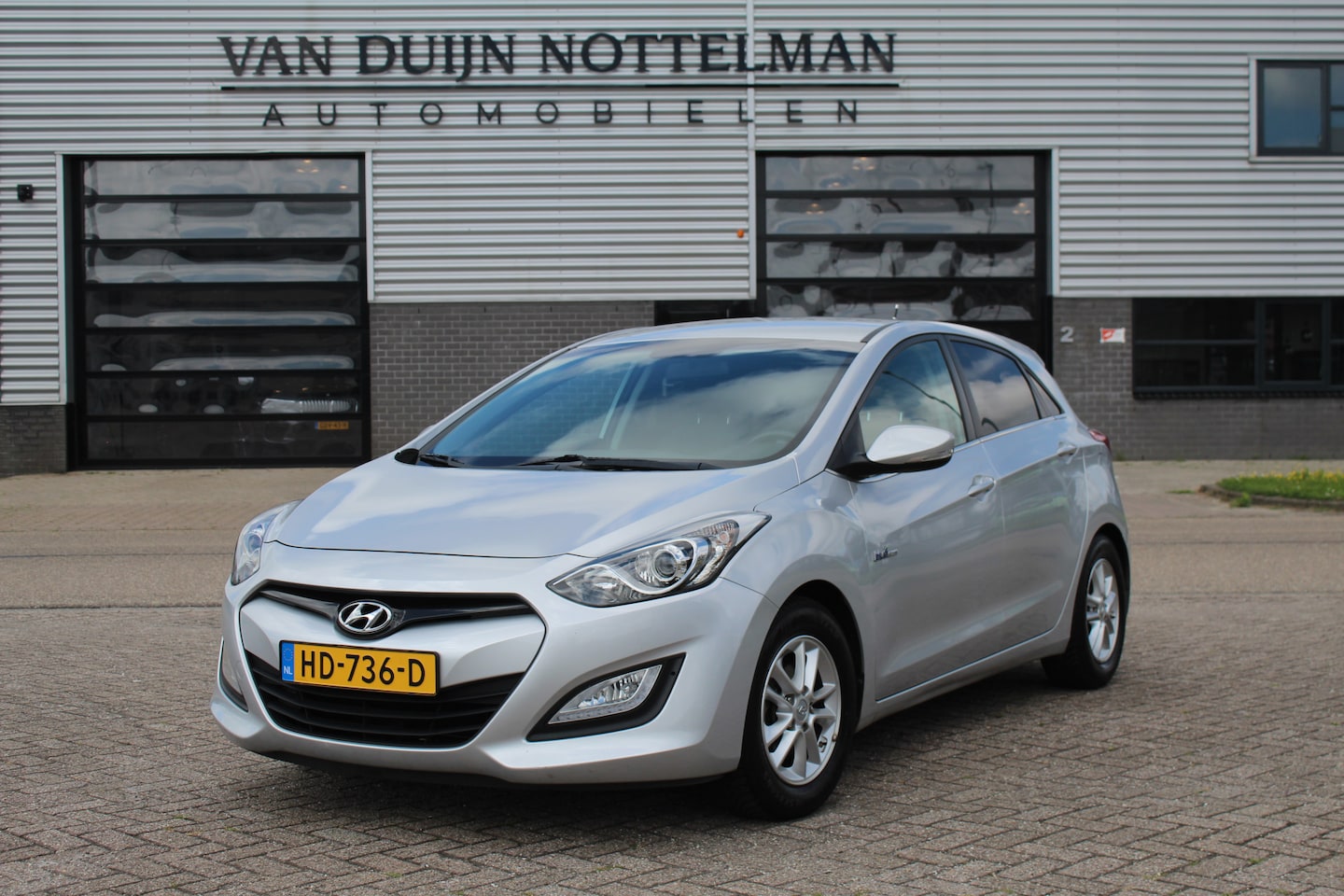 Hyundai i30 - 1.6 GDI i-Motion Plus / Navigatie / Camera / N.A.P. - AutoWereld.nl